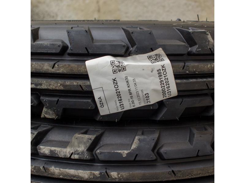 オガサカ　TRUN SL 156 スケッチャーズ スリップインズ：ゴーウォーク フレックス